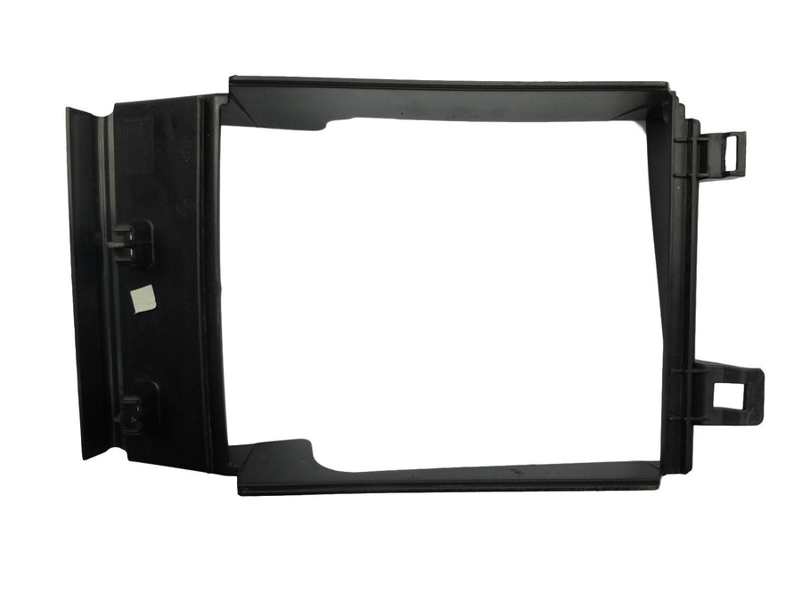 Cache Radiateur Dacia Logan 2013  Petit