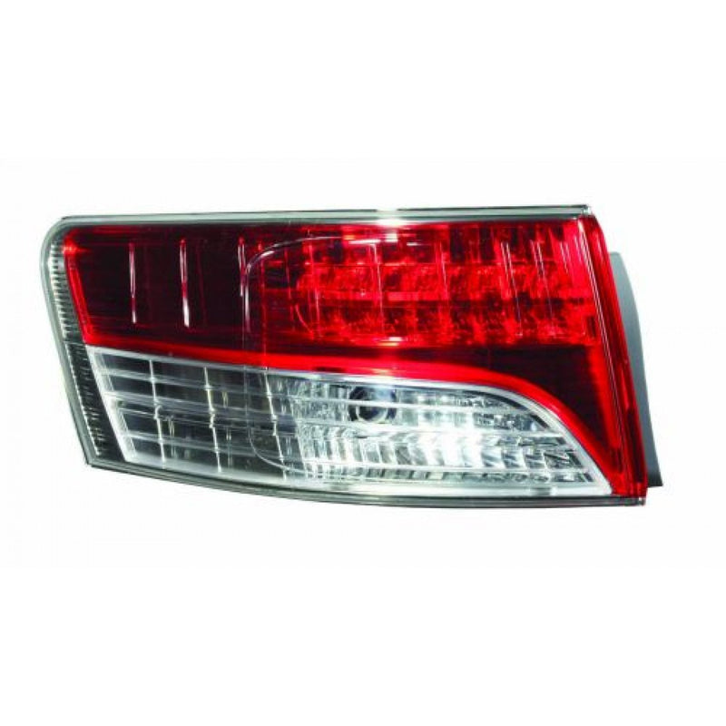 feu arriere Toyota avensis 2009 gauche ext - RT MAROC