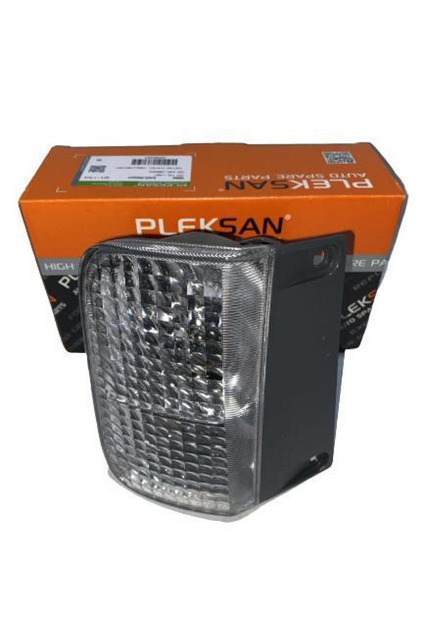 feu de parechoc renault trafic 2006 arriere droit