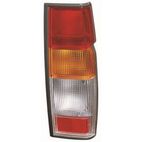 feu arriere Nissan d22 droit - RT MAROC
