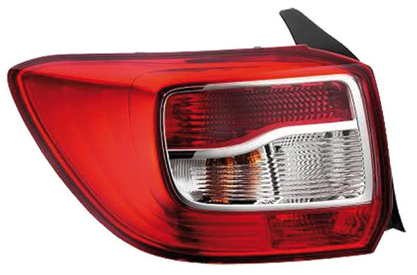 feu arriere dacia sandero 2013 gauche