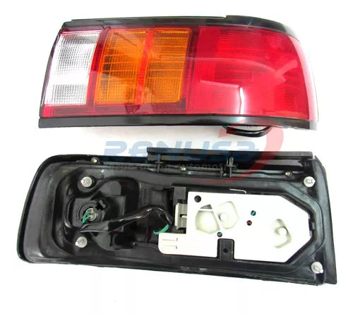 feu arriere Nissan b13 1992 droit - RT MAROC