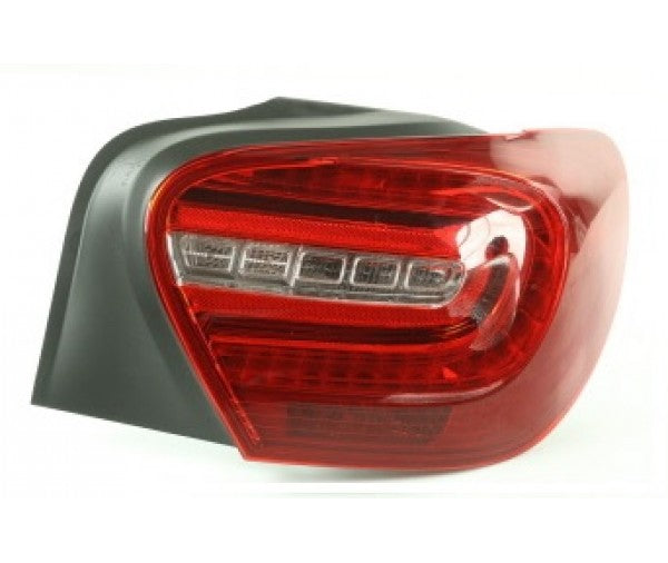 feu arriere mercedes w176 2012 droit class a