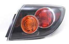 feu arriere mazda 3 2004 5 portes cristale droit - RT MAROC