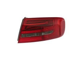 Feu Arriere Audi A4 2012 Droit