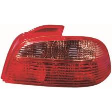 feu arriere Toyota avensis 2001 droit - RT MAROC