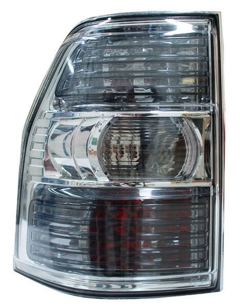 FEU ARRIERE MITSUBISHI PAJERO 2006 GAUCHE - RT MAROC