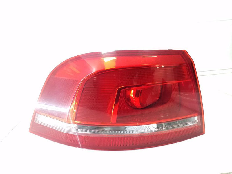 feu arriere volkswagen passat b7 2011 gauche b7